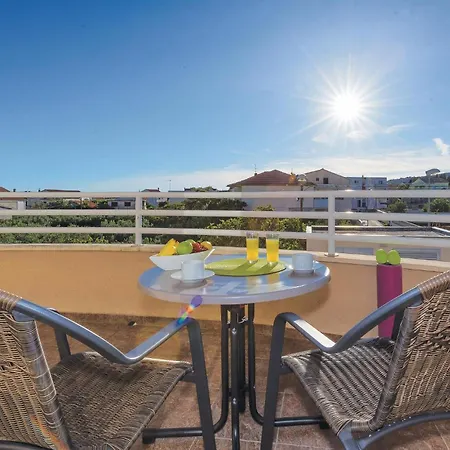 Lovely In With Wifi Apartment Vodice