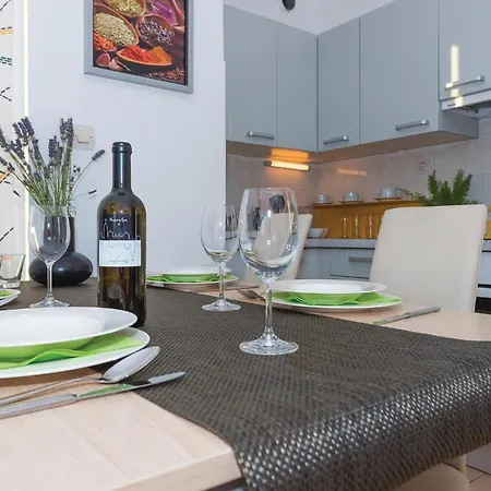 Lovely In With Wifi Apartment Vodice