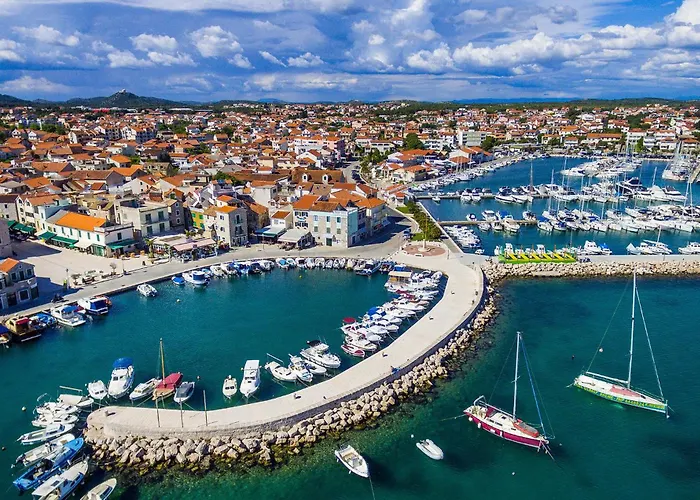 Two-bedroom In アパート